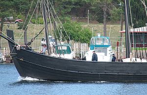 Nina sailing by Houghton 